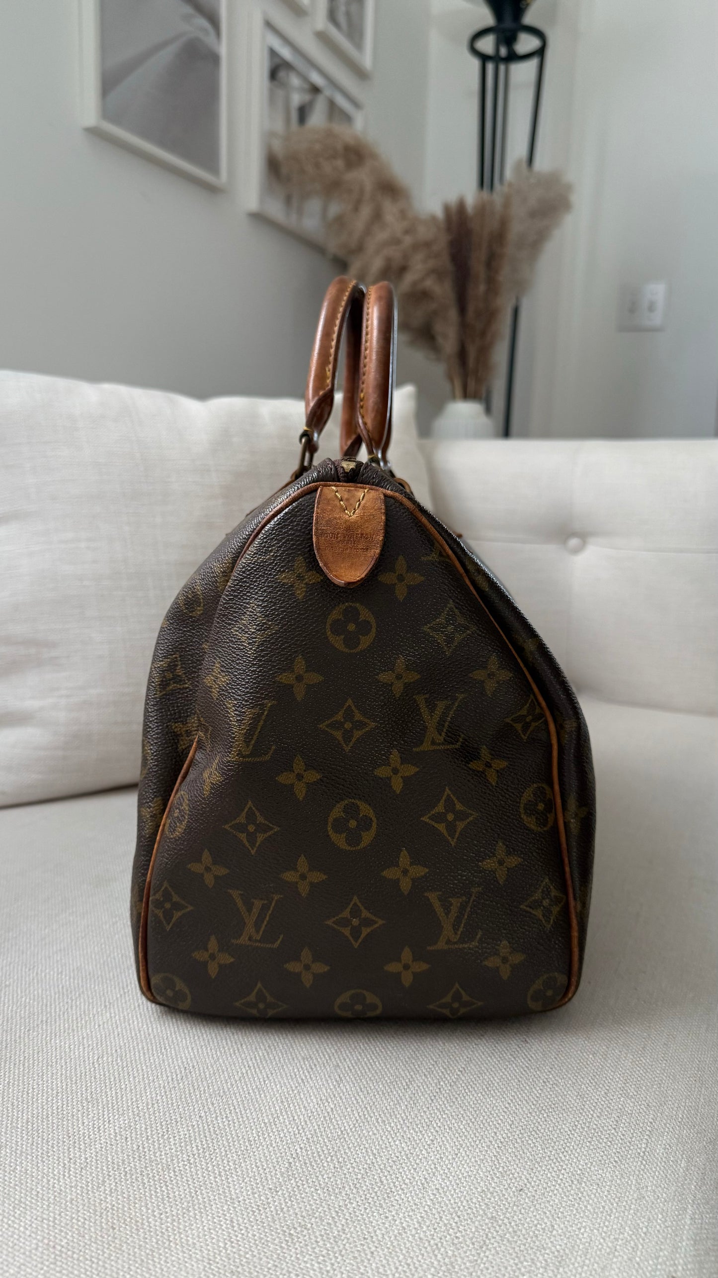 *SOLD* Louis Vuitton Speedy 35