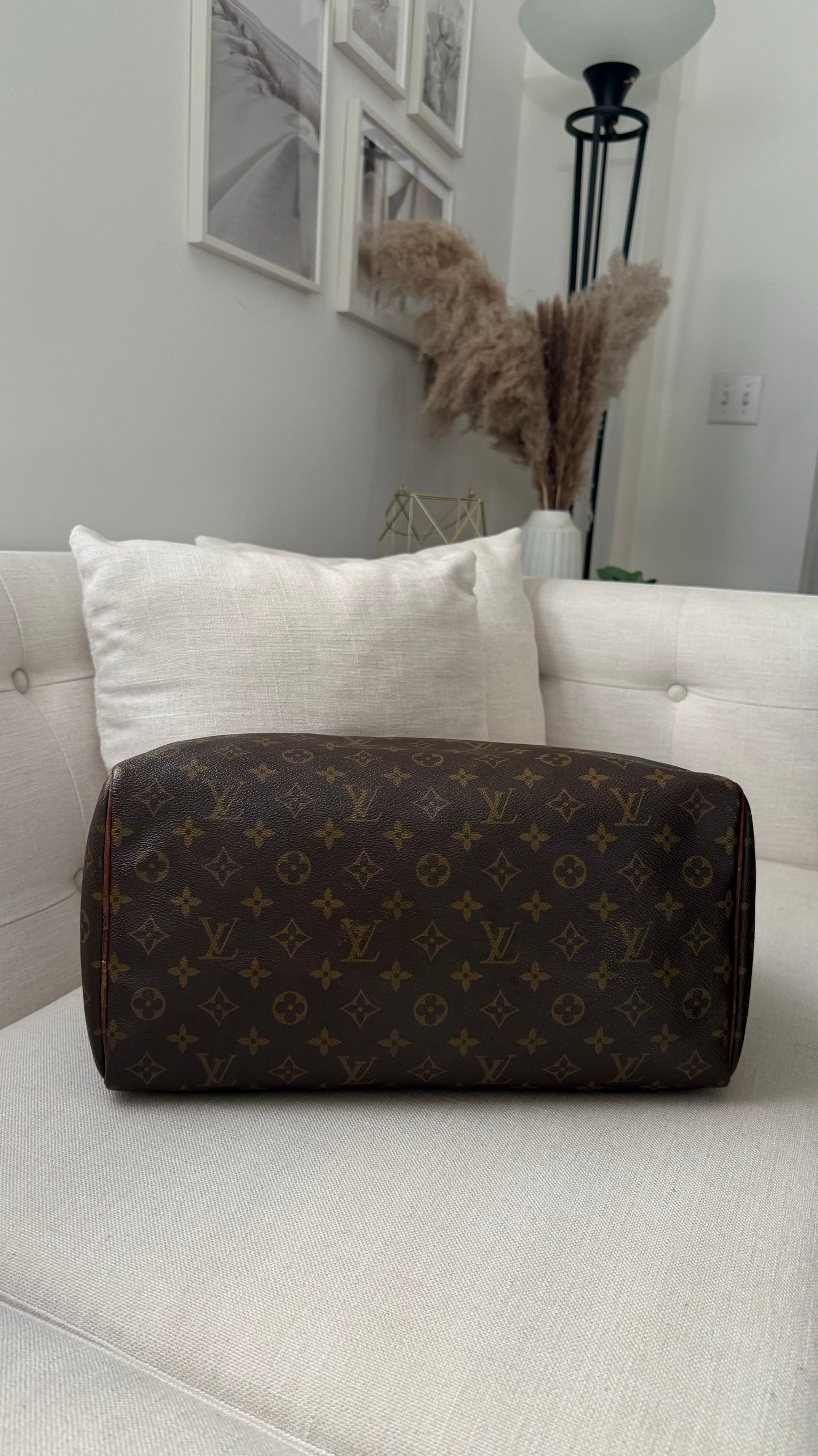 *SOLD* Louis Vuitton Speedy 35